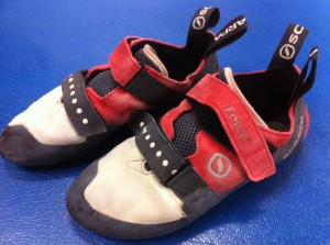 SCARPA(スカルパ)というメーカーのForce(フォース)というボルダリング・クライミングシューズ bouldering-navi-kt-shoes